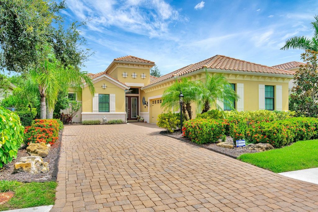 Photo of 14721 Castle Park Terrace, Lakewood Ranch, FL 34202 (MLS # A4664444)