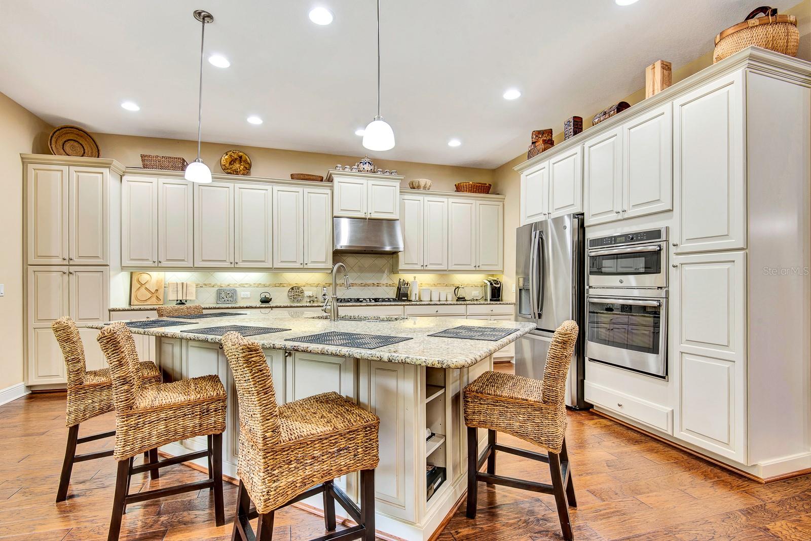 COUNTRY CLUB EAST AT LAKEWD RNCH SS - Residential Lease