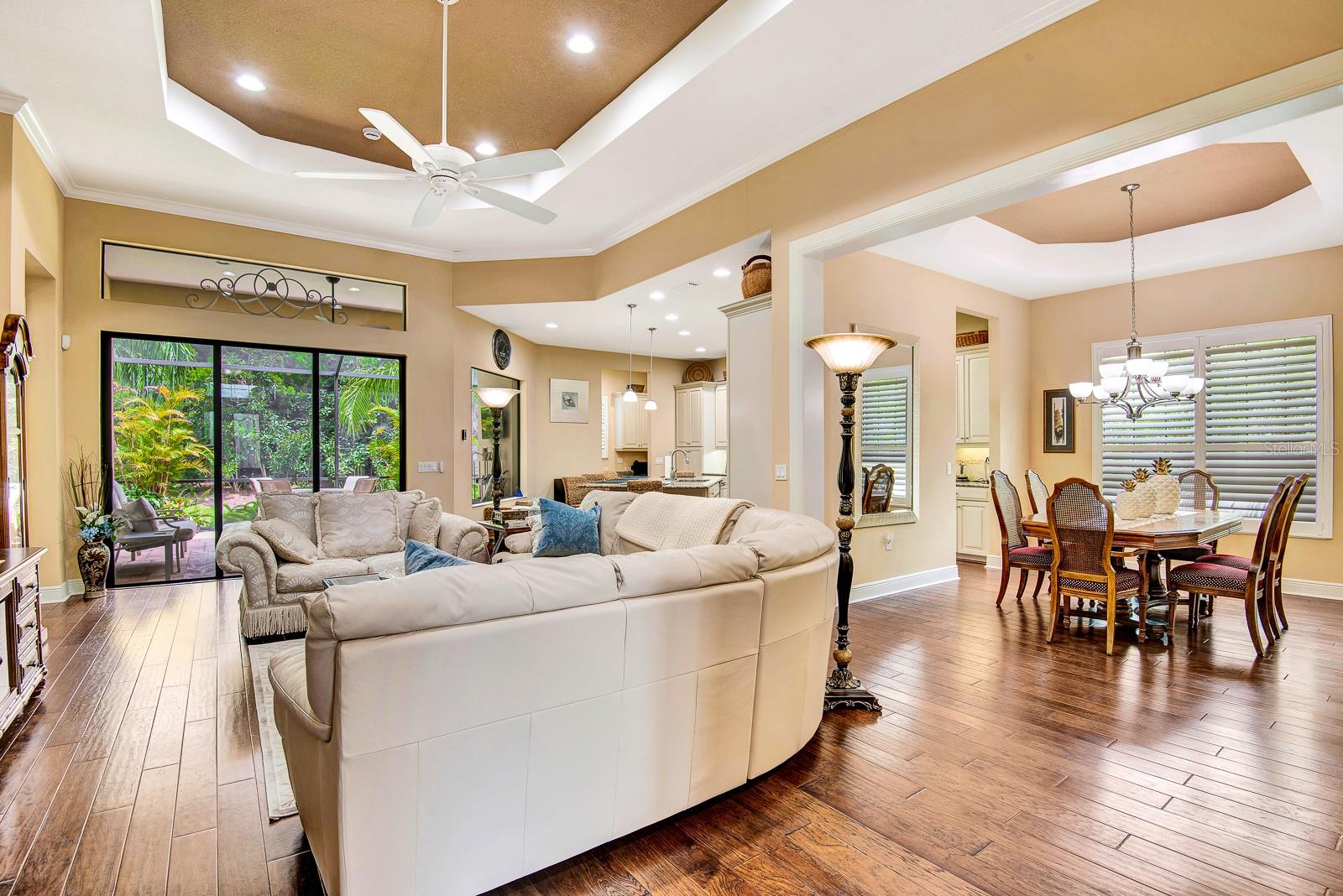 COUNTRY CLUB EAST AT LAKEWD RNCH SS - Residential Lease