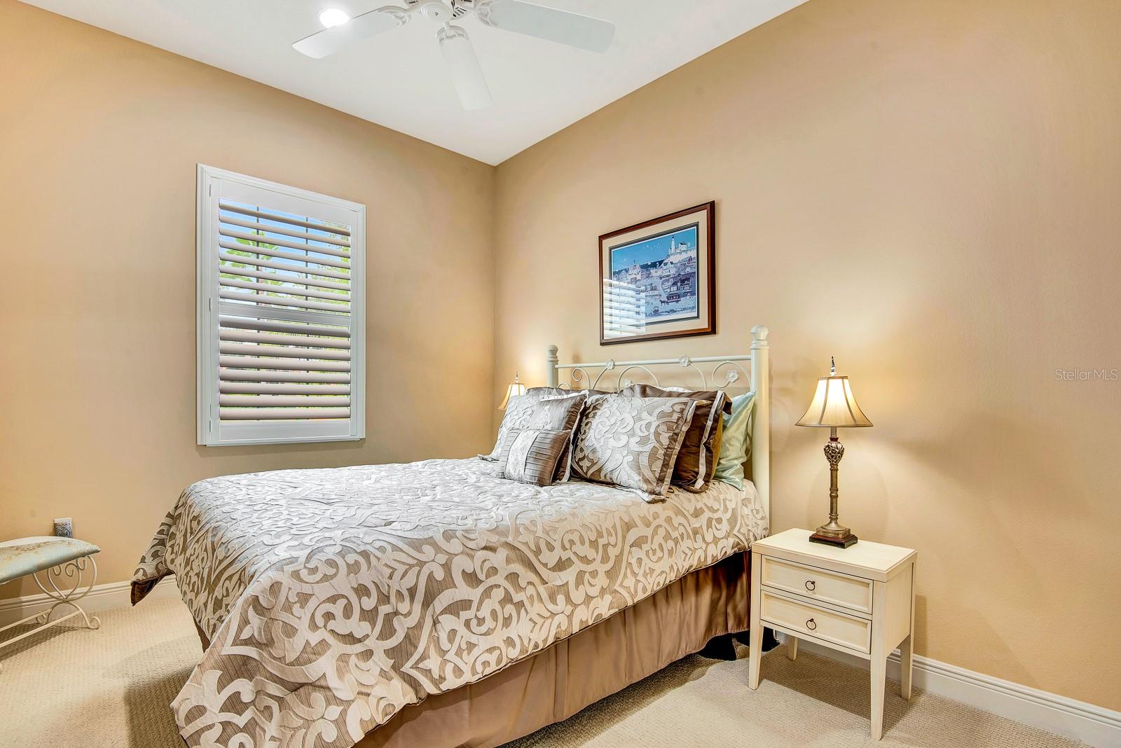 COUNTRY CLUB EAST AT LAKEWD RNCH SS - Residential Lease