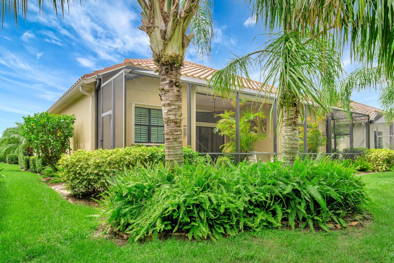 COUNTRY CLUB EAST AT LAKEWD RNCH SS - Residential Lease