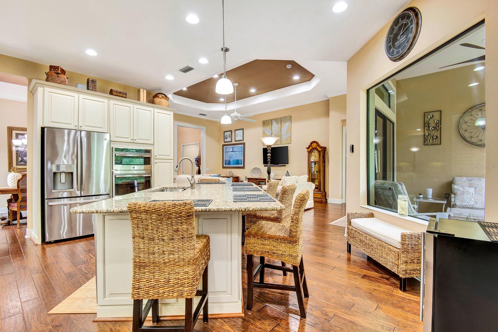 COUNTRY CLUB EAST AT LAKEWD RNCH SS - Residential Lease