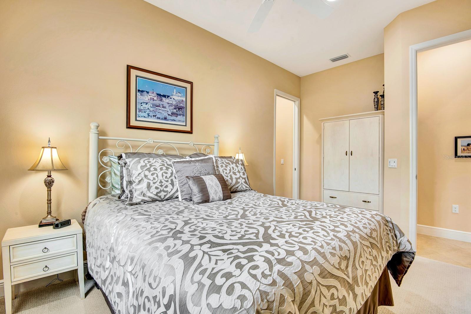 COUNTRY CLUB EAST AT LAKEWD RNCH SS - Residential Lease