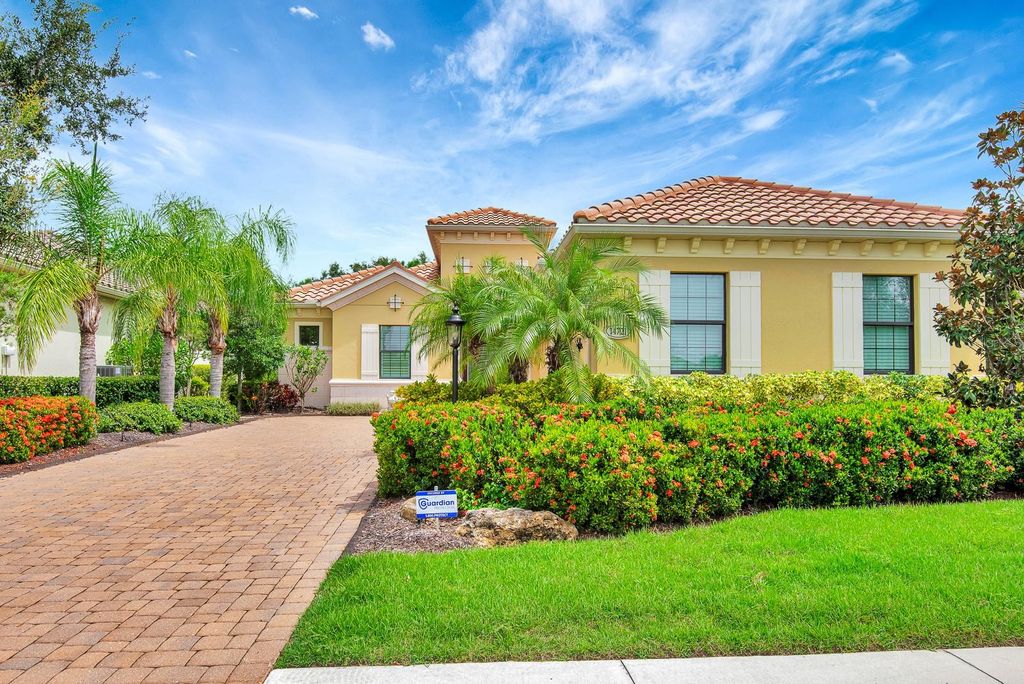 Photo of 14721 Castle Park Terrace, Lakewood Ranch, FL 34202 (MLS # A4664444)