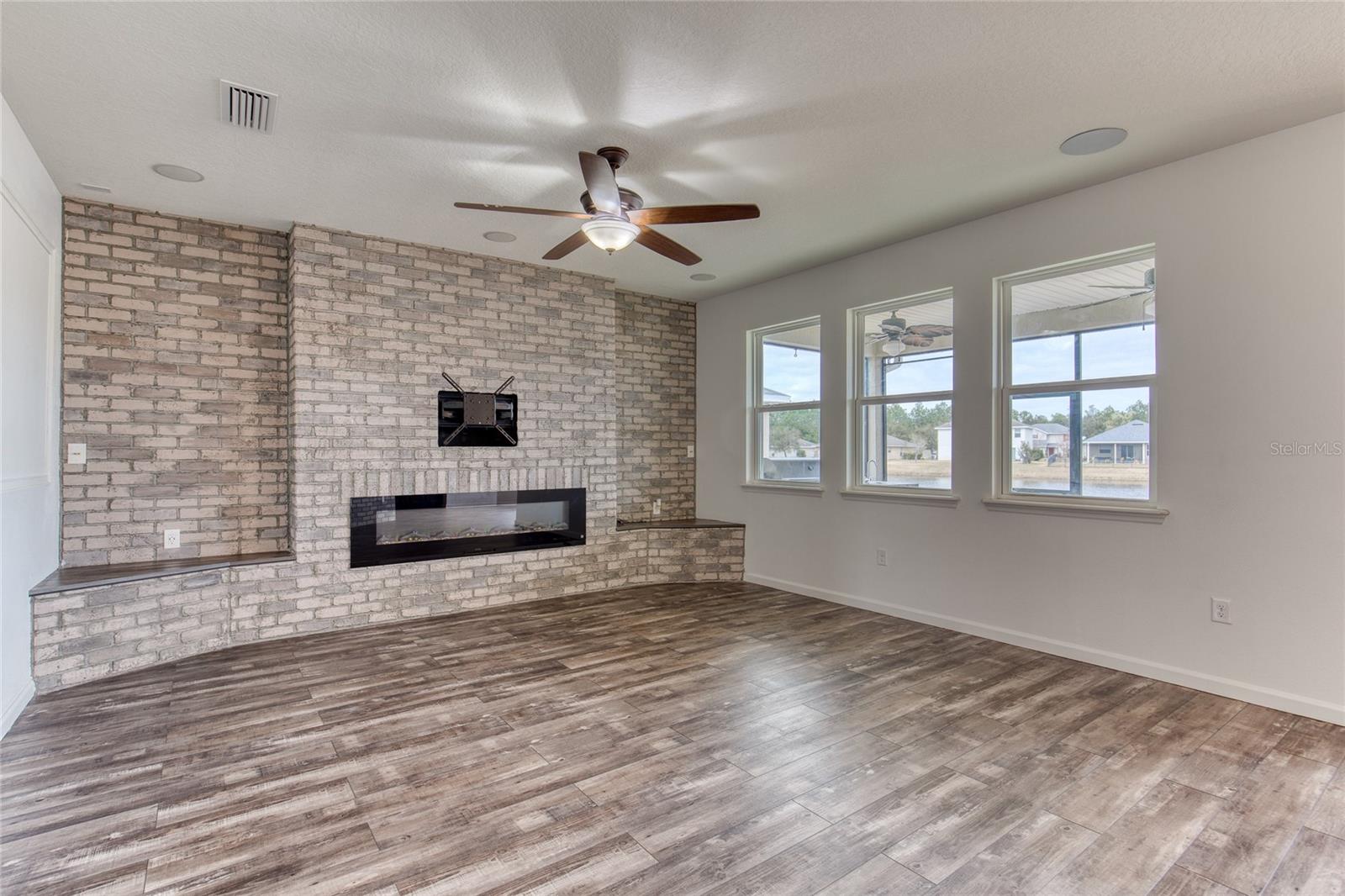 HUNTERS RIDGE SUB - Residential