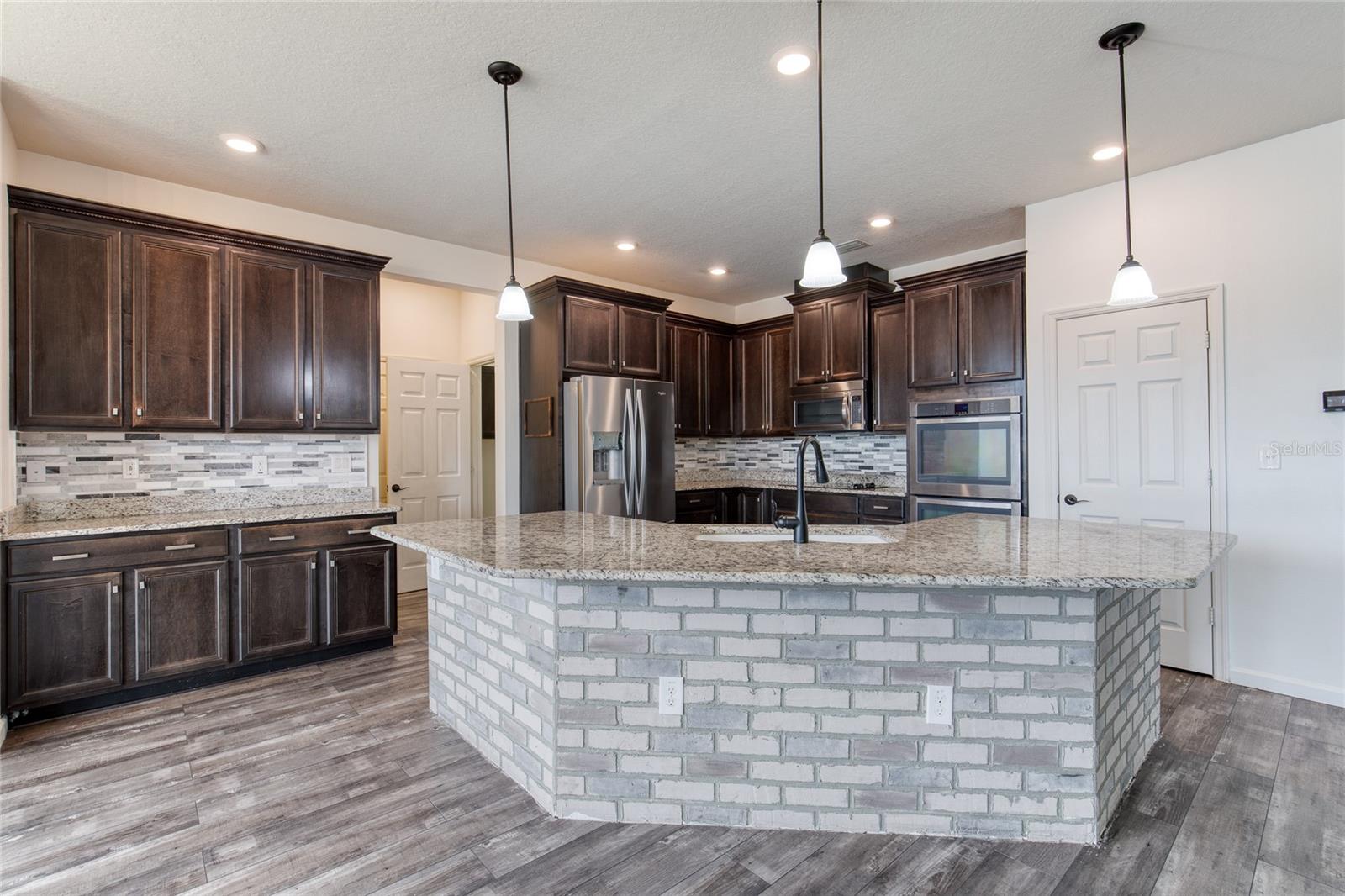 HUNTERS RIDGE SUB - Residential