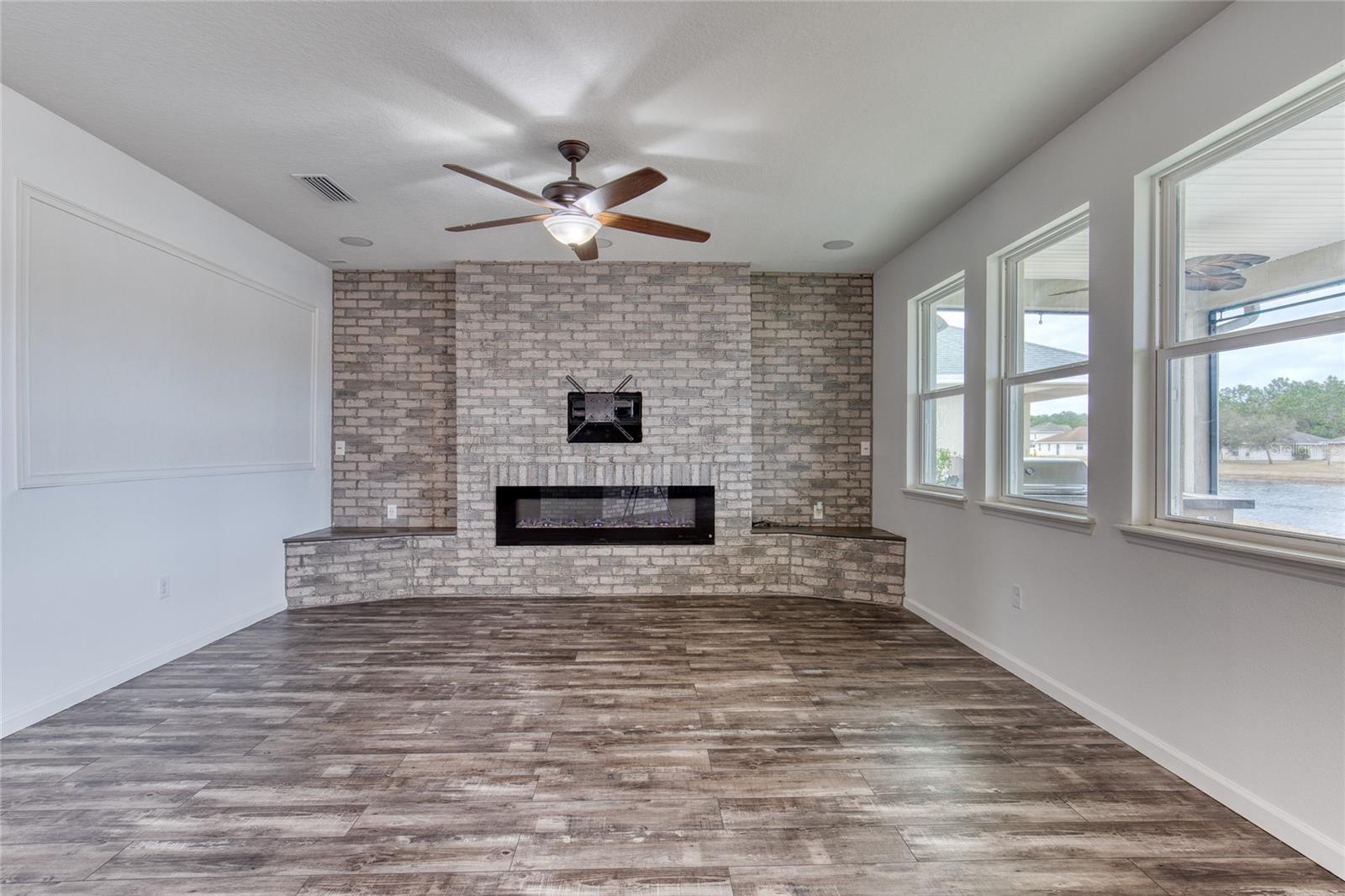 HUNTERS RIDGE SUB - Residential