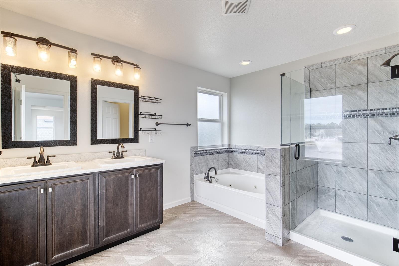 HUNTERS RIDGE SUB - Residential