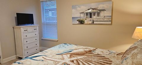 Tiny photo for 1051 Juliette Boulevard, Mount Dora, FL 32757 (MLS # G5108553)