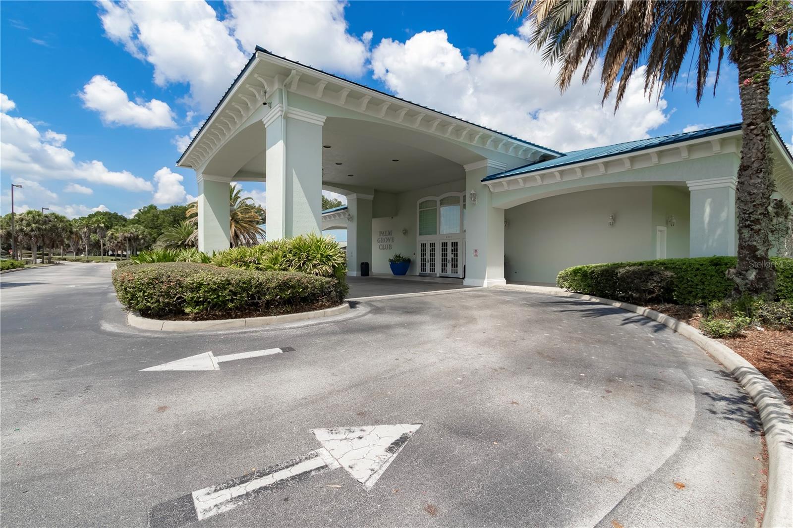 OAK RUN CRESCENT OAKS - Residential