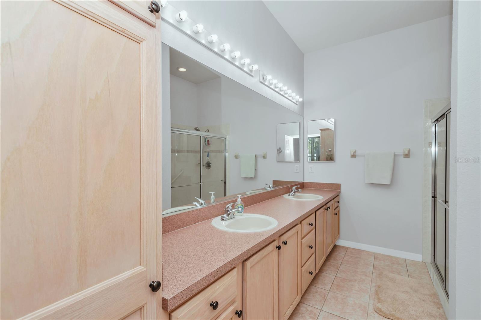 OAK RUN CRESCENT OAKS - Residential