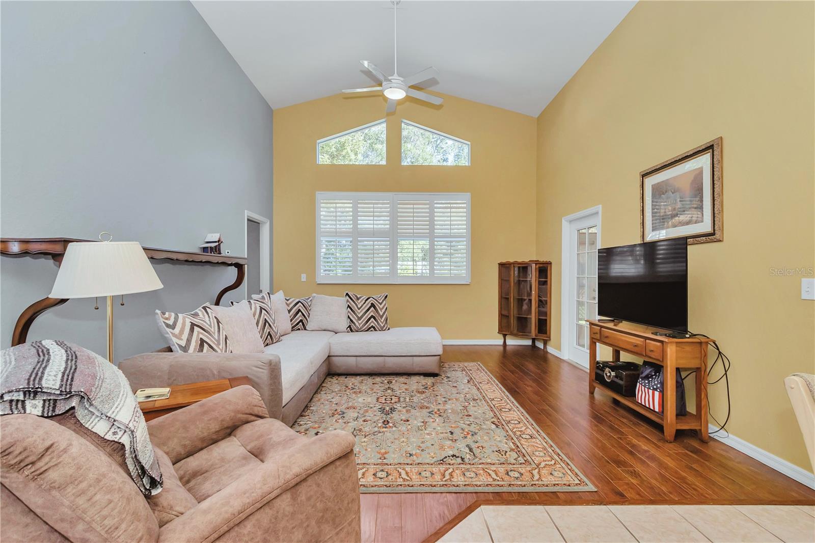 OAK RUN CRESCENT OAKS - Residential