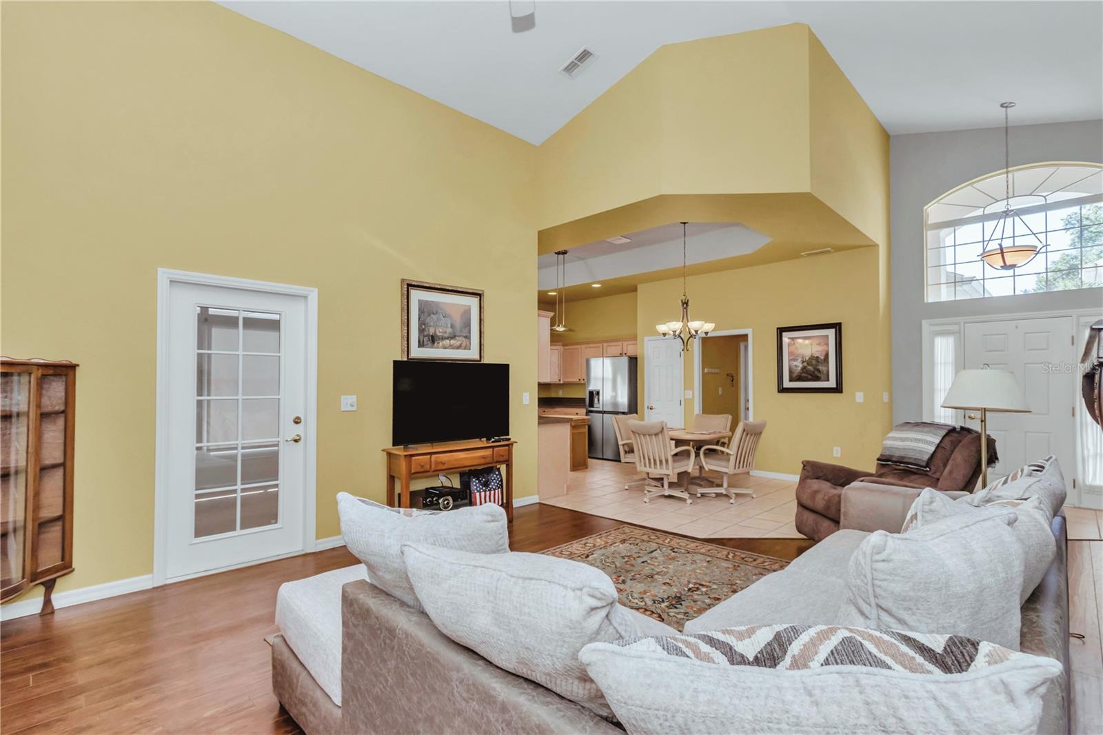 OAK RUN CRESCENT OAKS - Residential