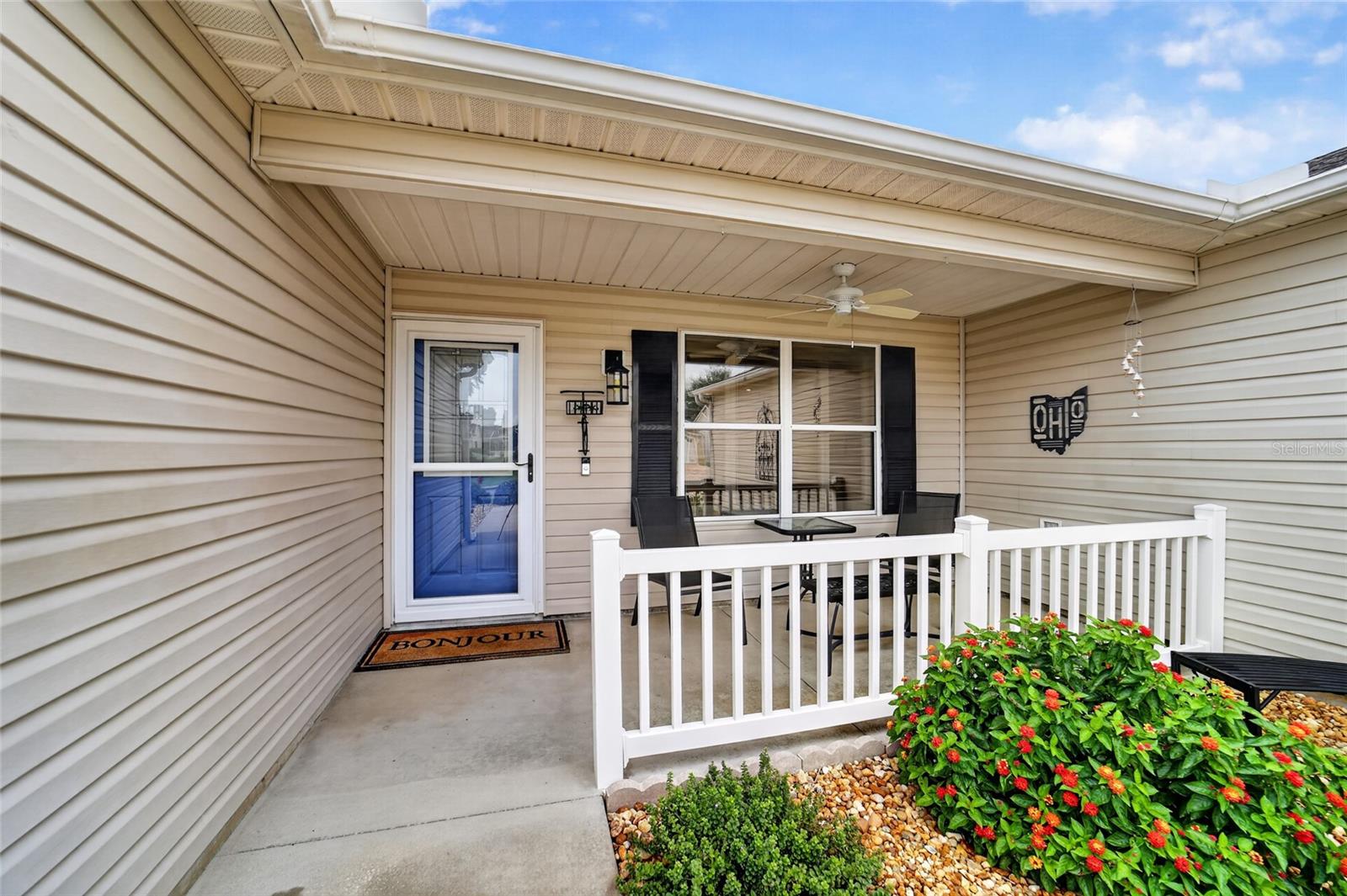 940 EASTMONT COURT