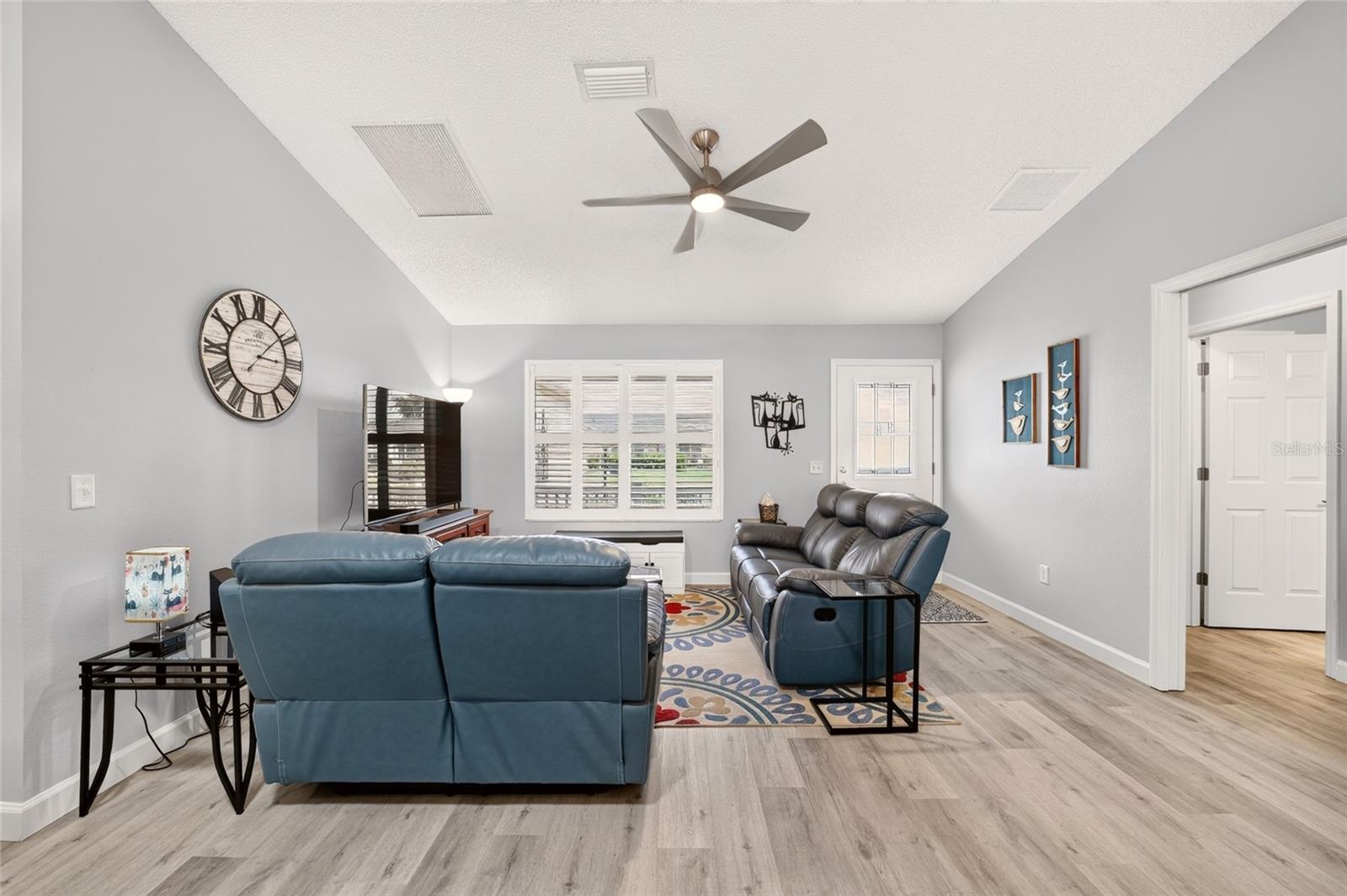 940 EASTMONT COURT