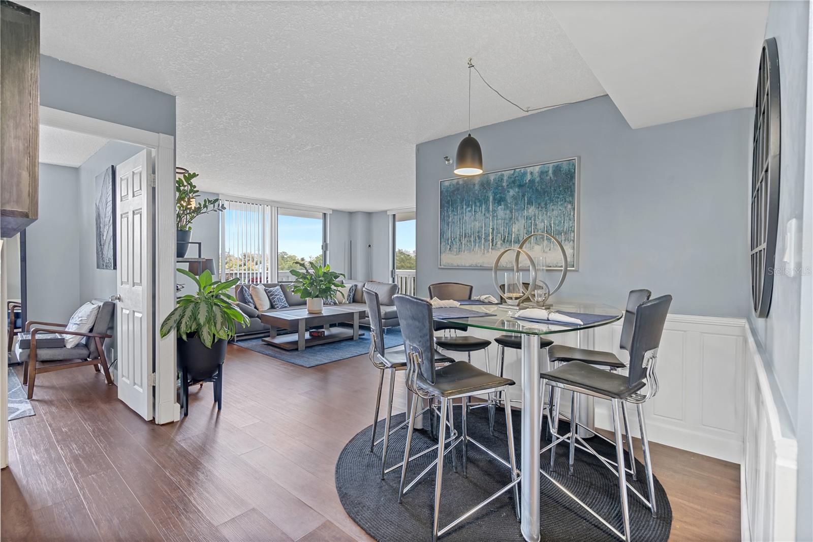 400 E COLONIAL DRIVE 207