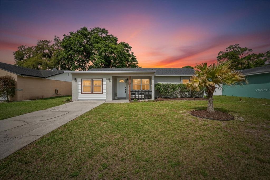 Photo of 6224 Doe Circle W, Lakeland, FL 33809 (MLS # TB8492801)