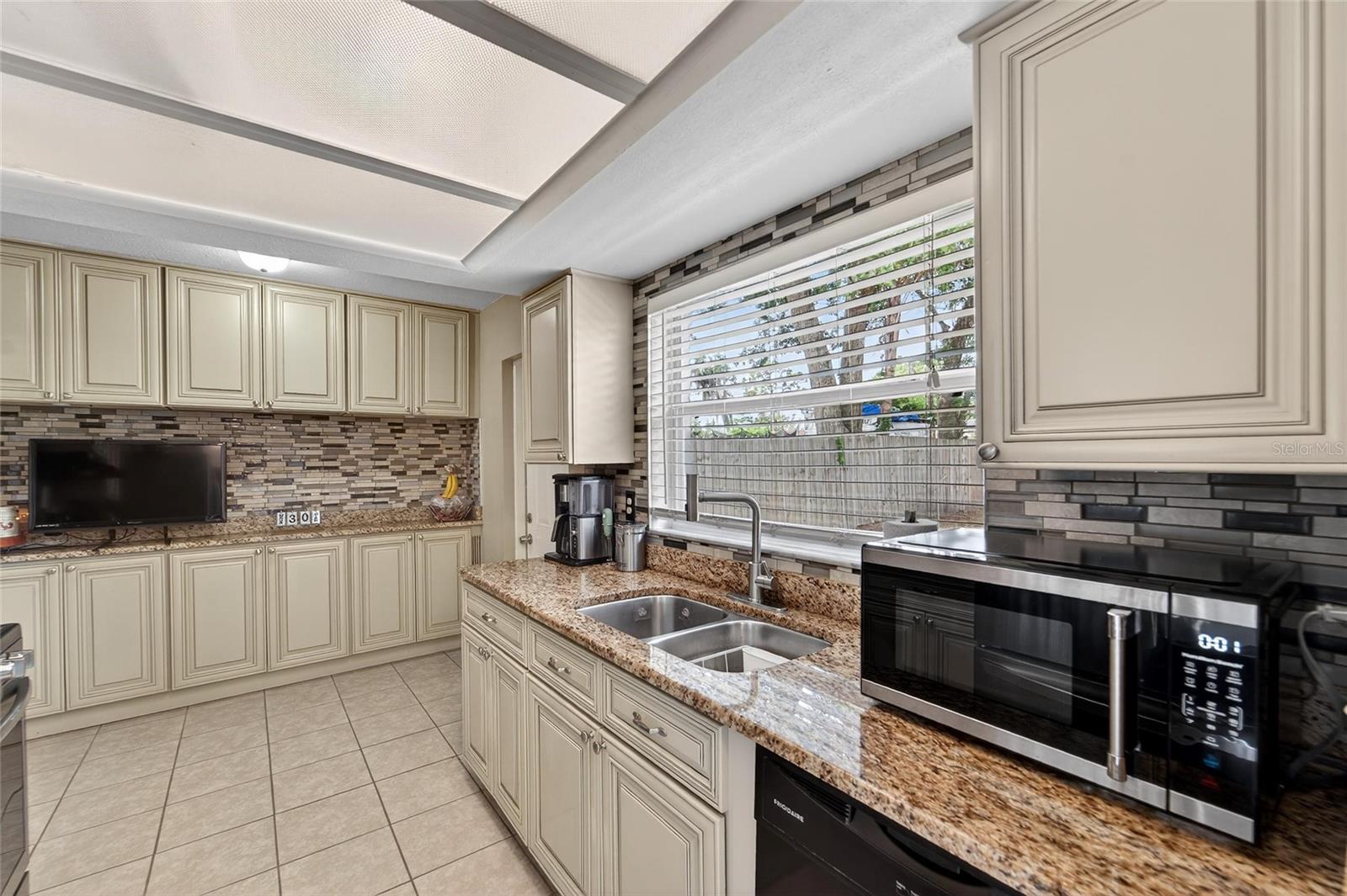 DEERFIELD - Residential