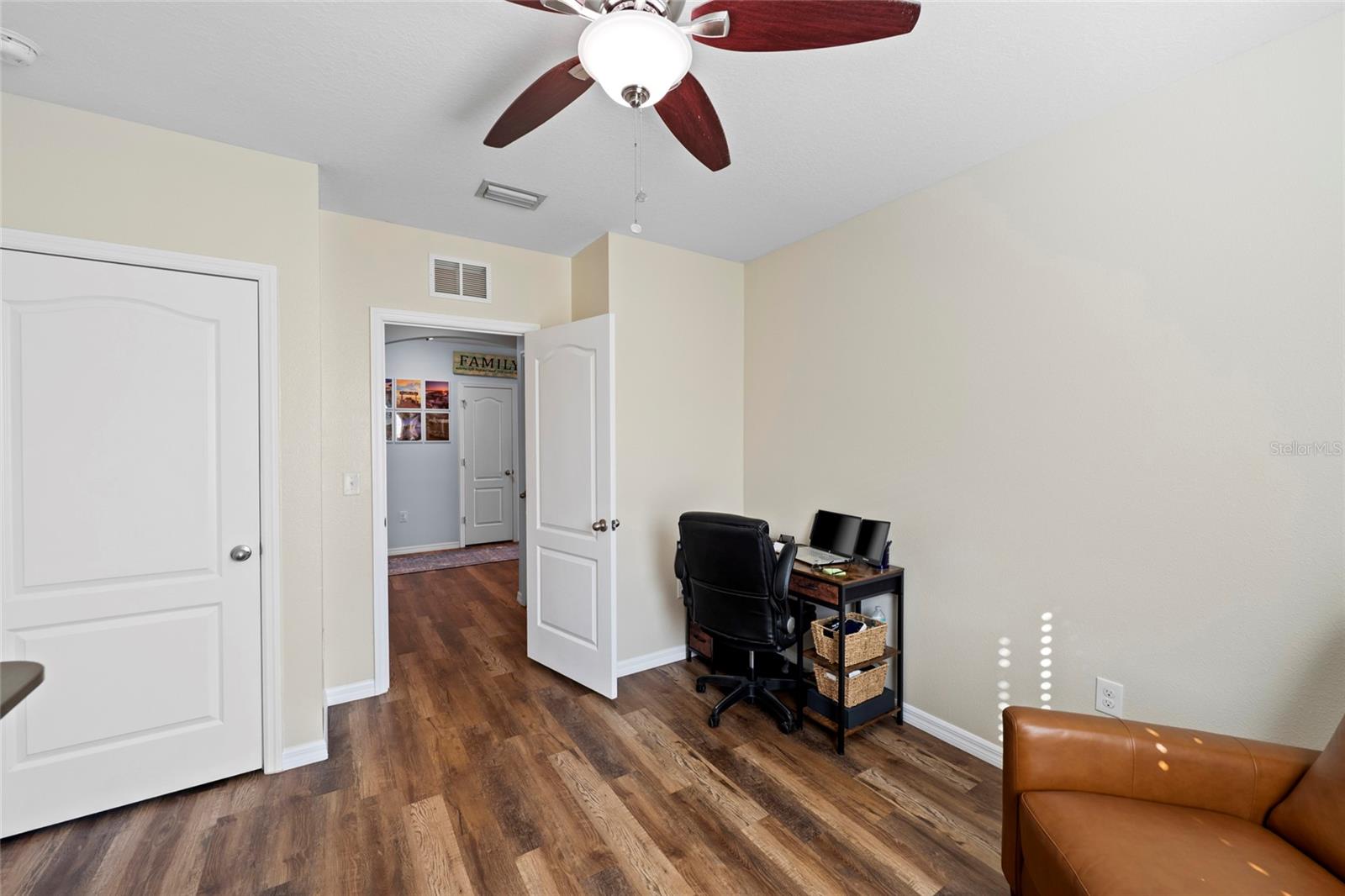 DEL TIERRA PH II - Residential