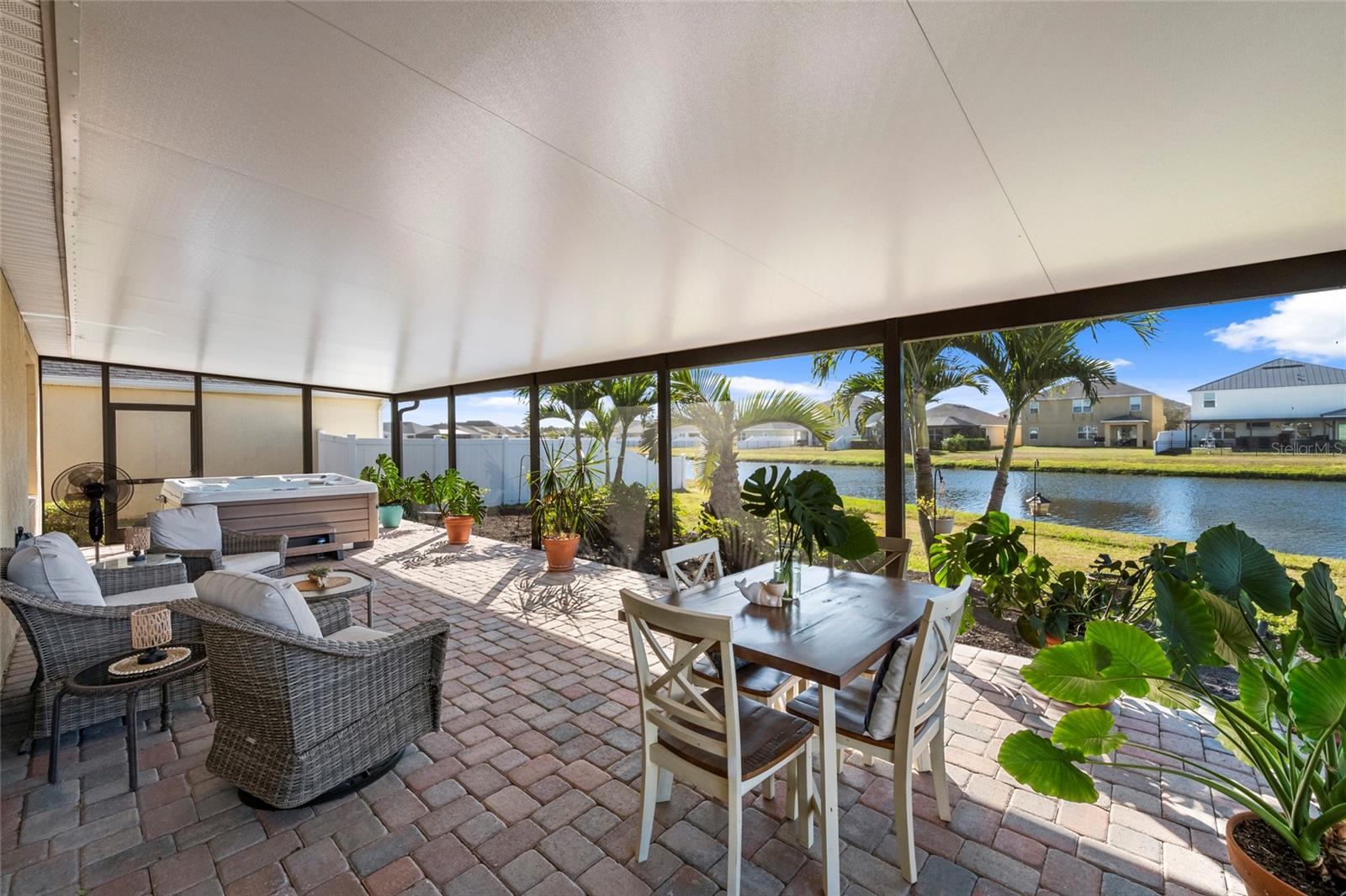 DEL TIERRA PH II - Residential