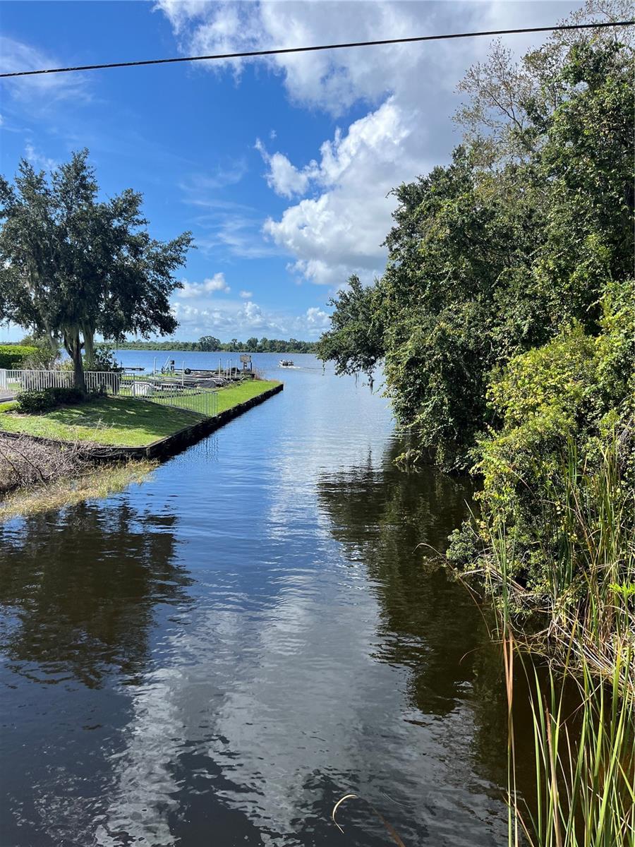 LEISURE LAKES SEC 01 - Residential Lease