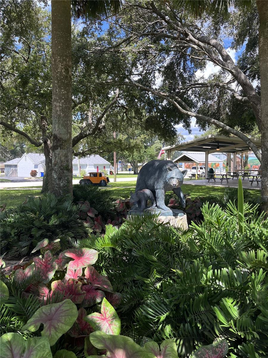 LEISURE LAKES SEC 01 - Residential Lease