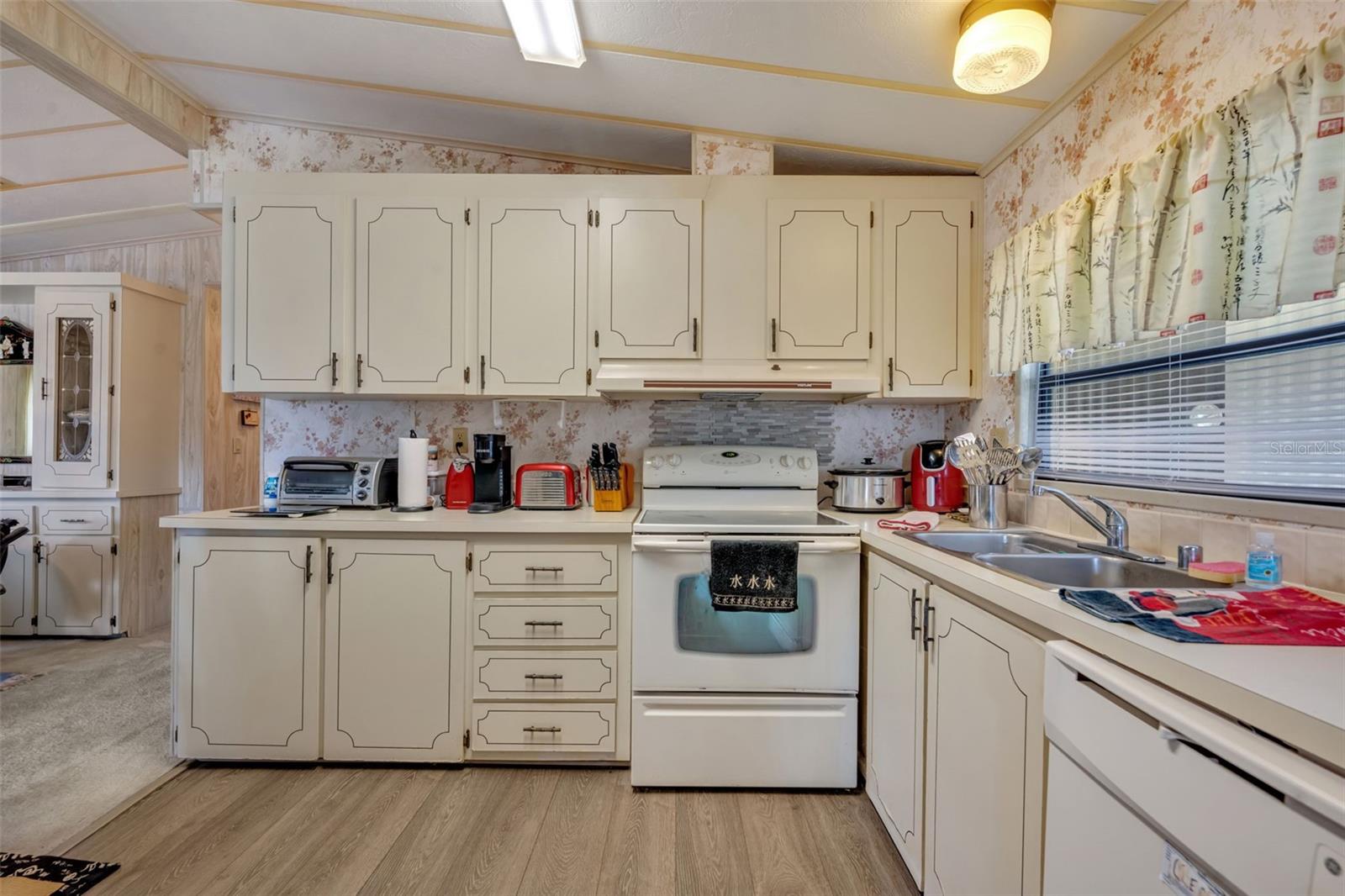 TIMBERWOODS ESTATES - Residential