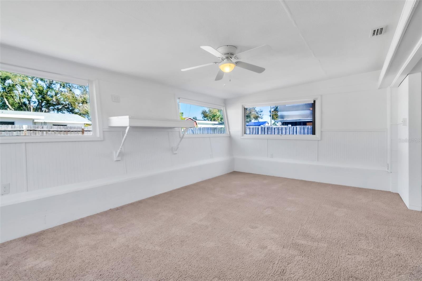 OAKHURST GROVES - Residential