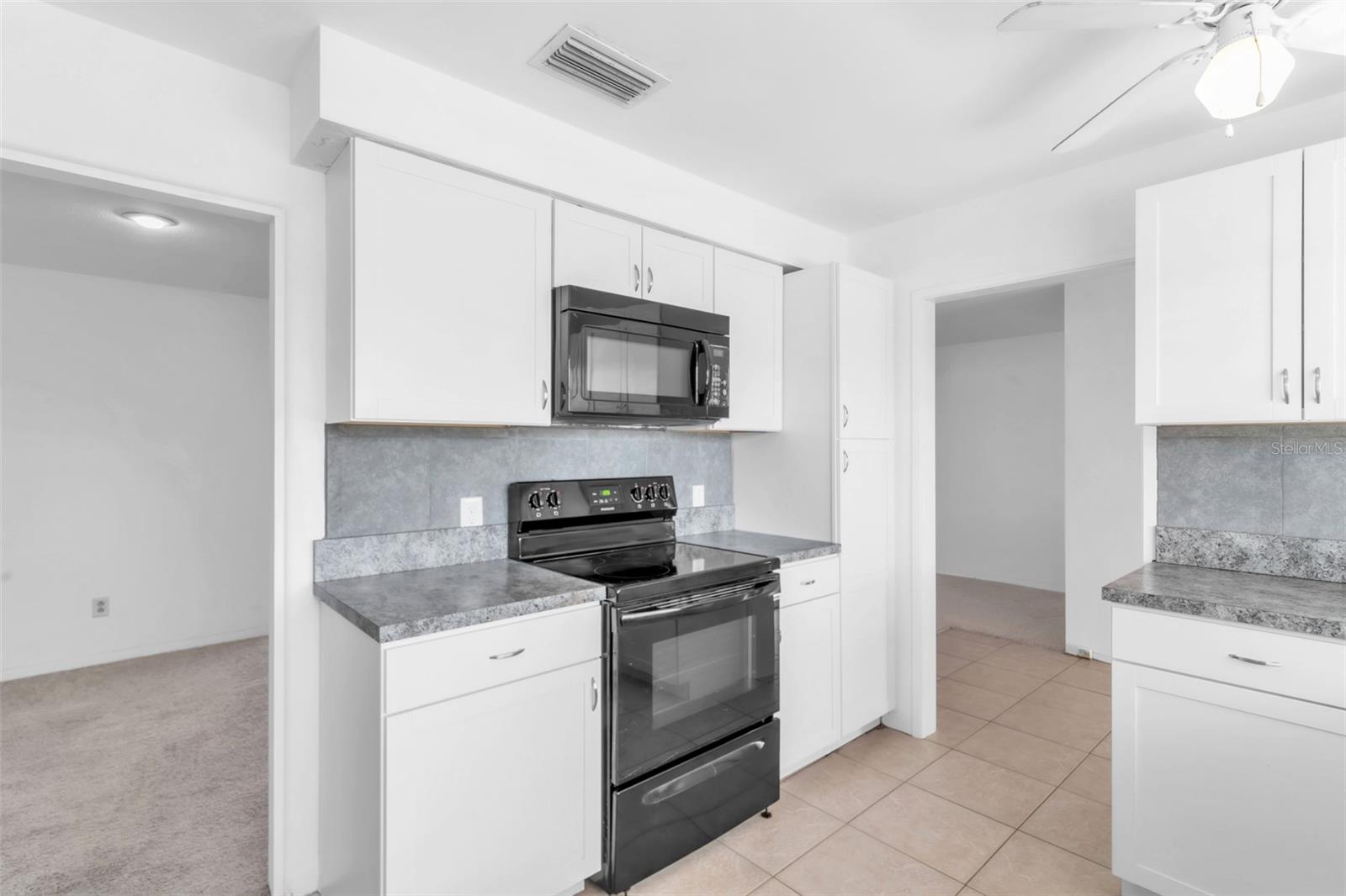 OAKHURST GROVES - Residential