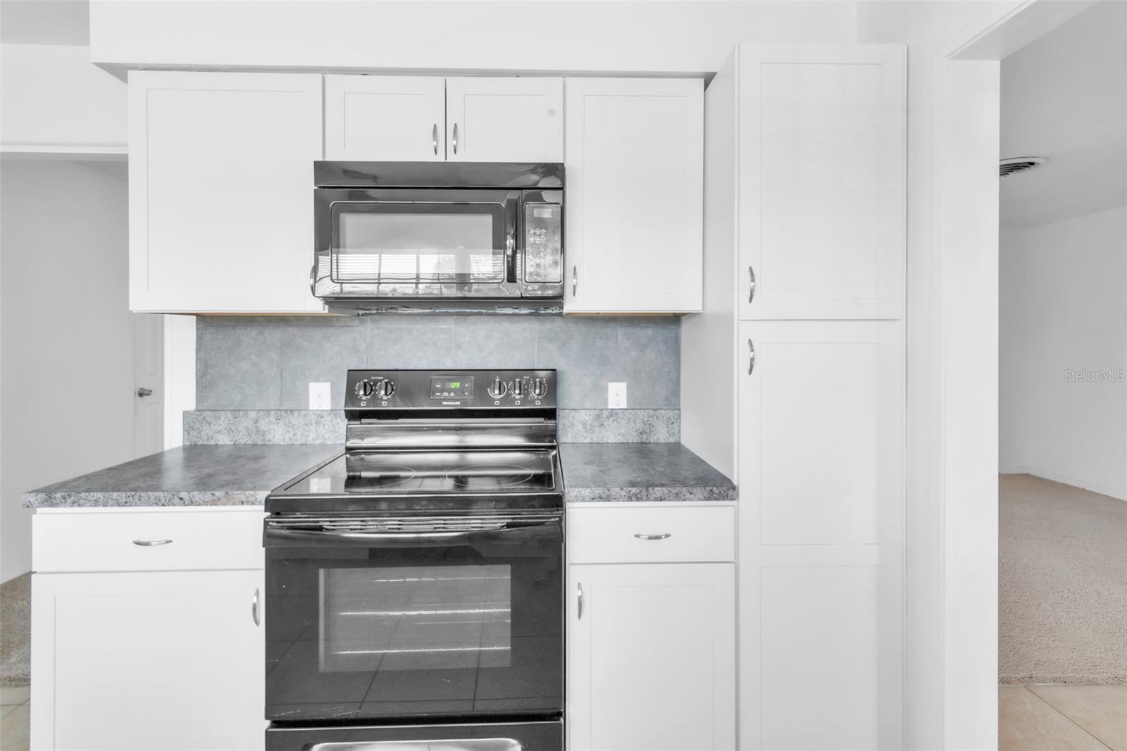 OAKHURST GROVES - Residential