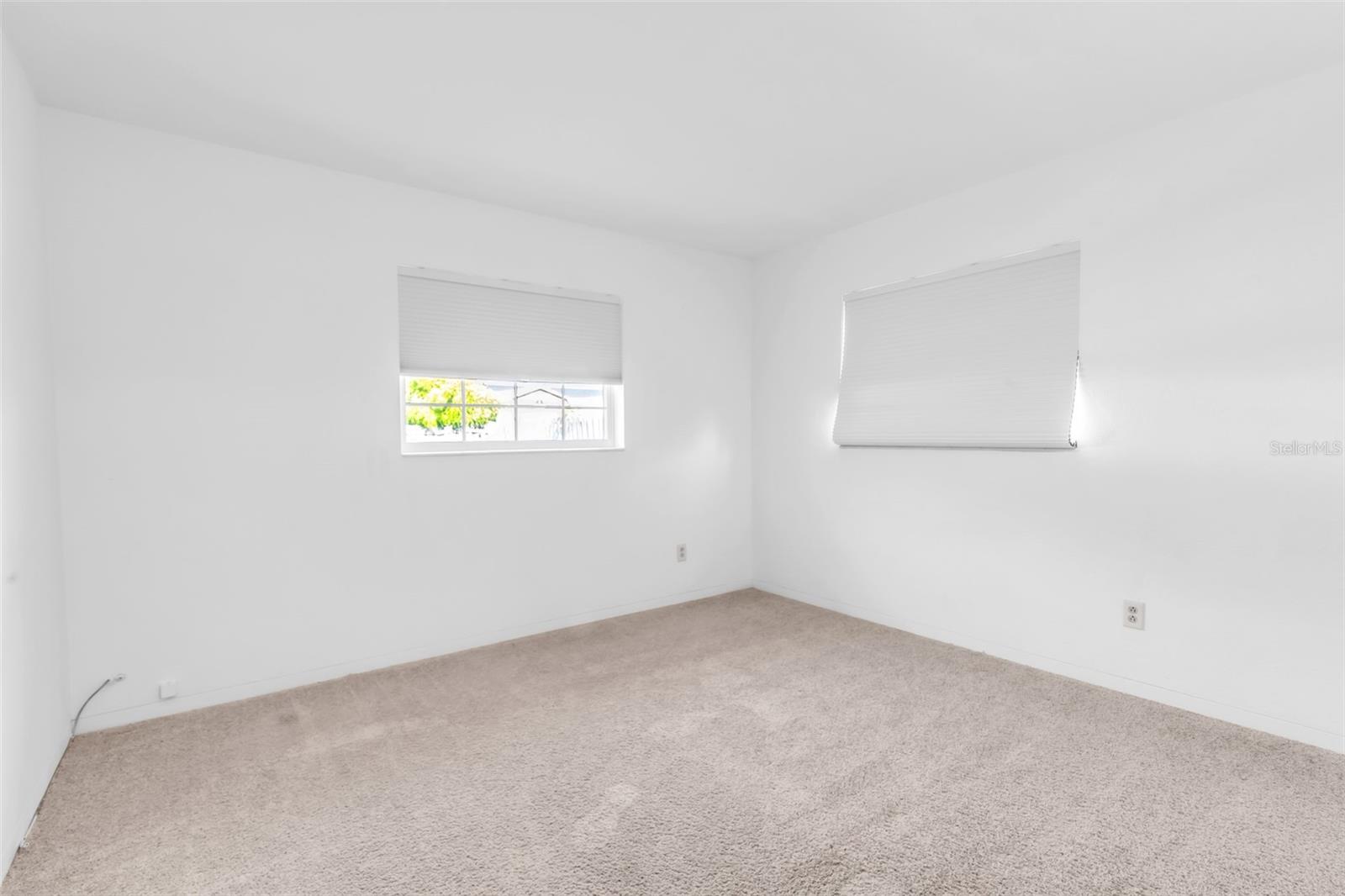 OAKHURST GROVES - Residential