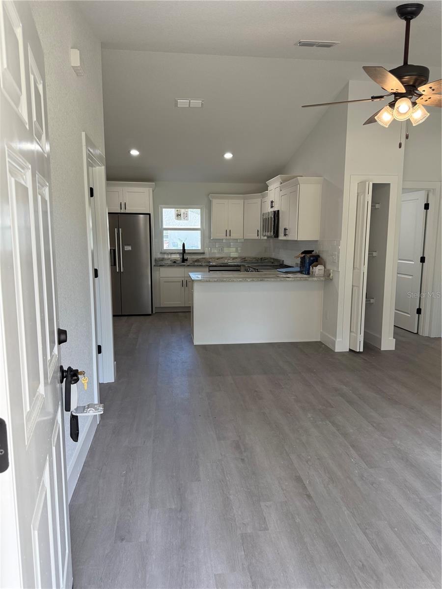 SILVER SPGS SHORES UN 42 - Residential