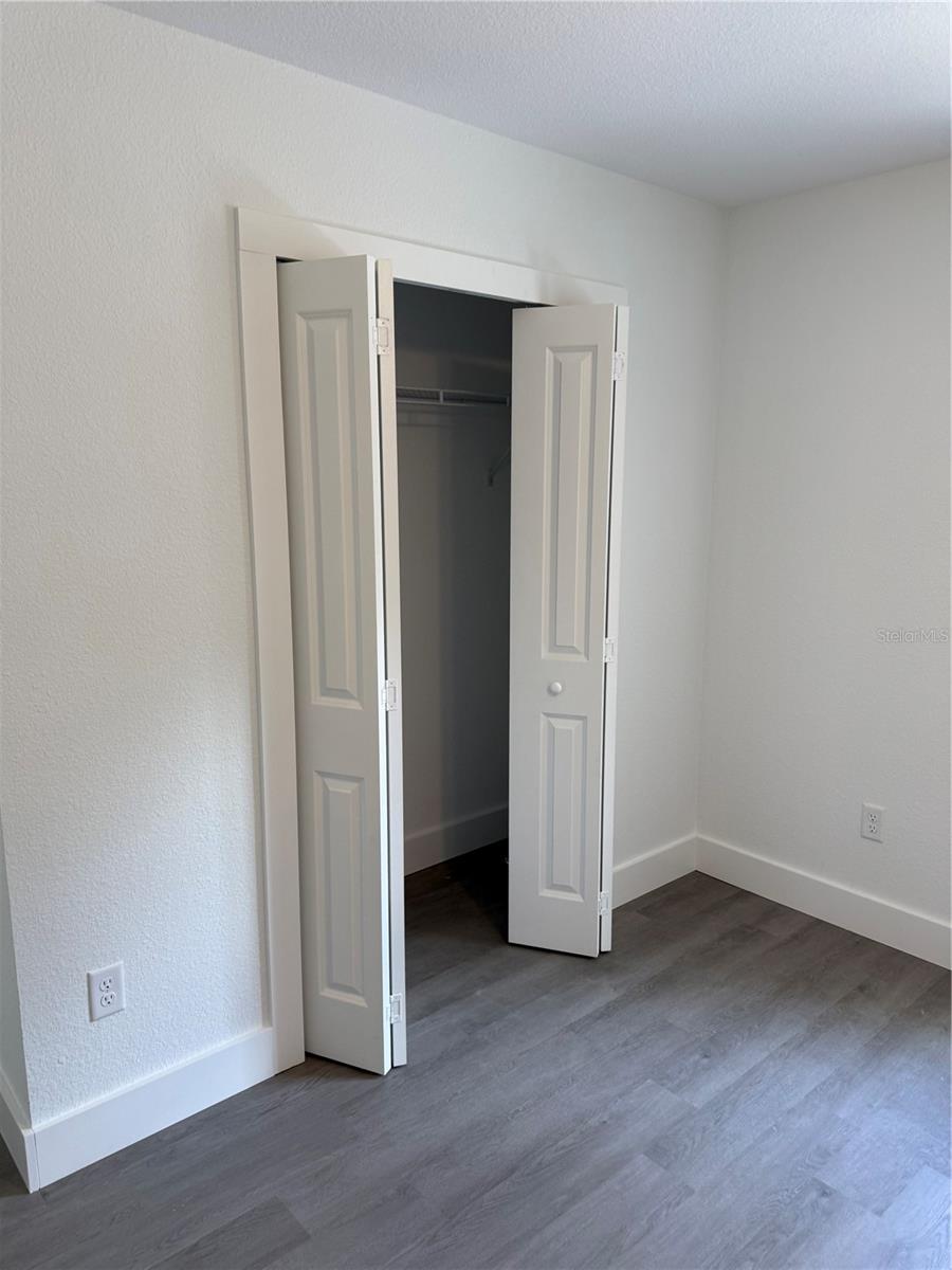 SILVER SPGS SHORES UN 42 - Residential