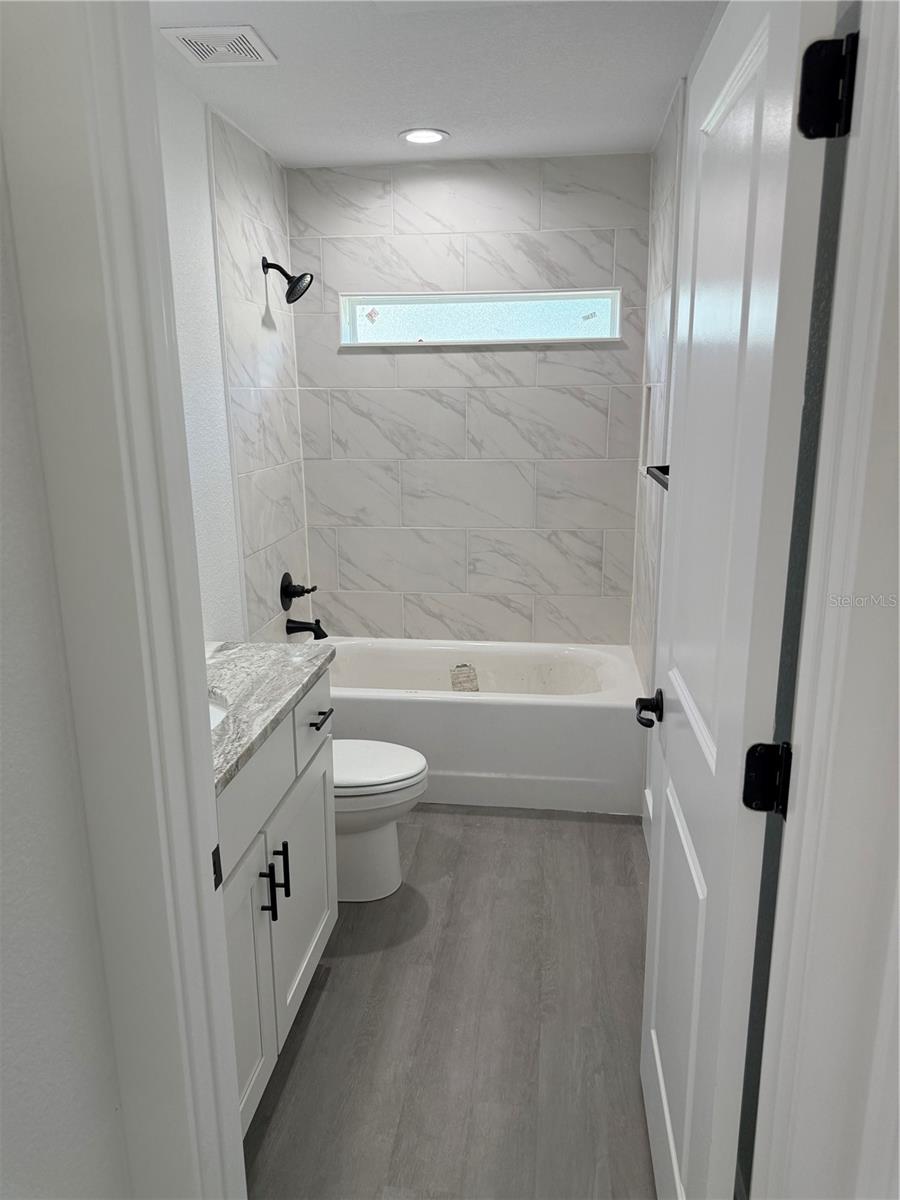 SILVER SPGS SHORES UN 42 - Residential