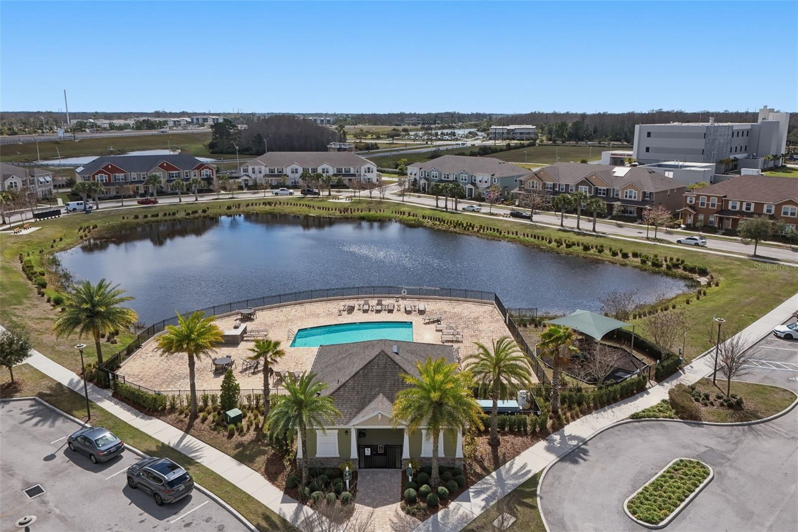 RANDAL WALK - Residential