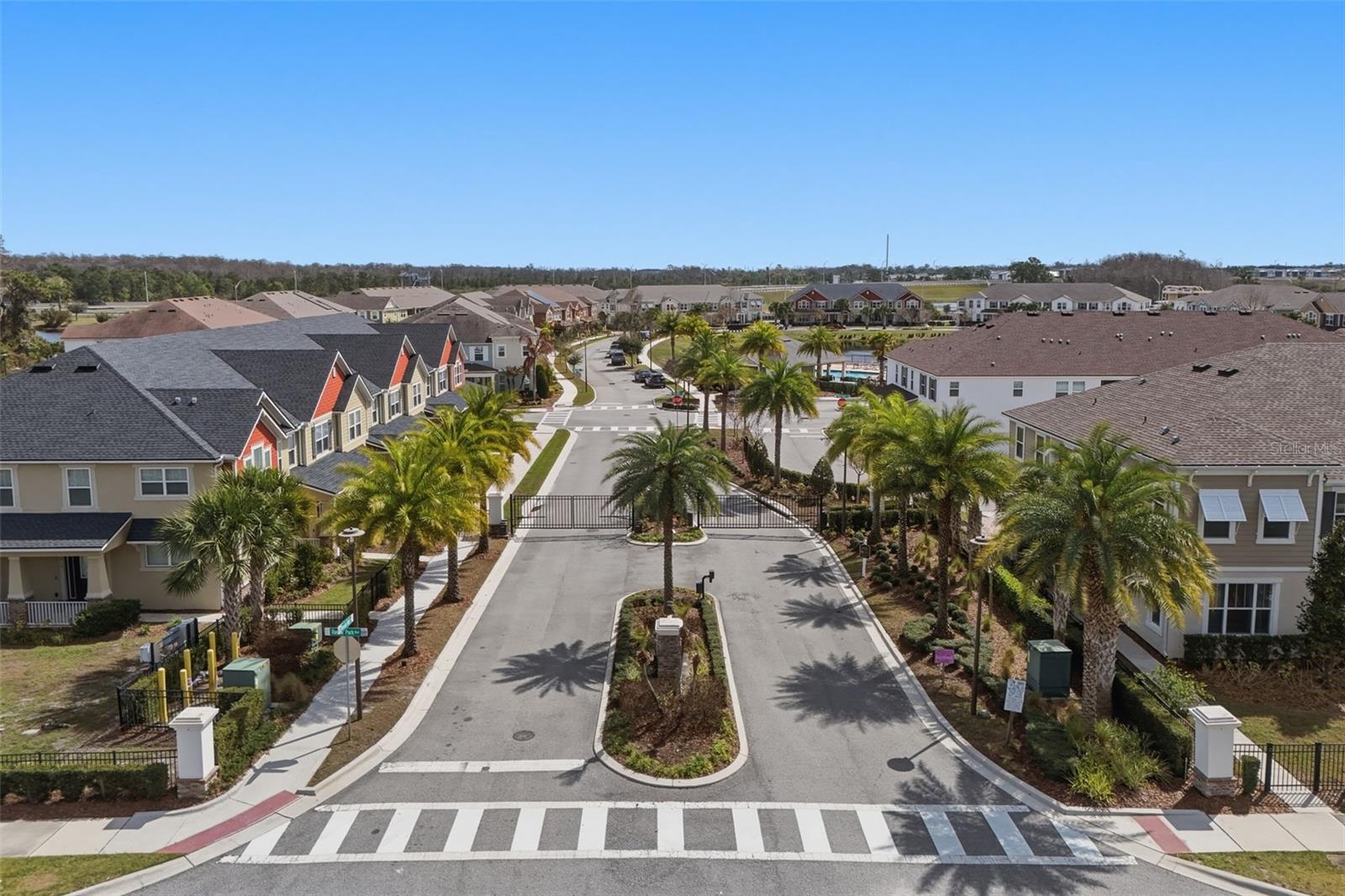 RANDAL WALK - Residential