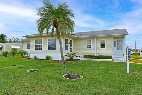 A home in ELLENTON