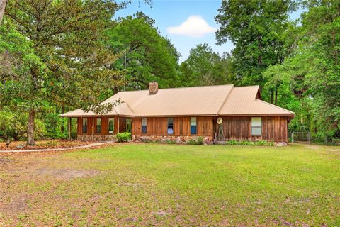 Photo of 16555 N Highway 329, Reddick, FL 32686 (MLS # OM724739)