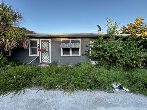 Photo of 877 22nd Avenue S, St Petersburg, FL 33705 (MLS # O6401691)