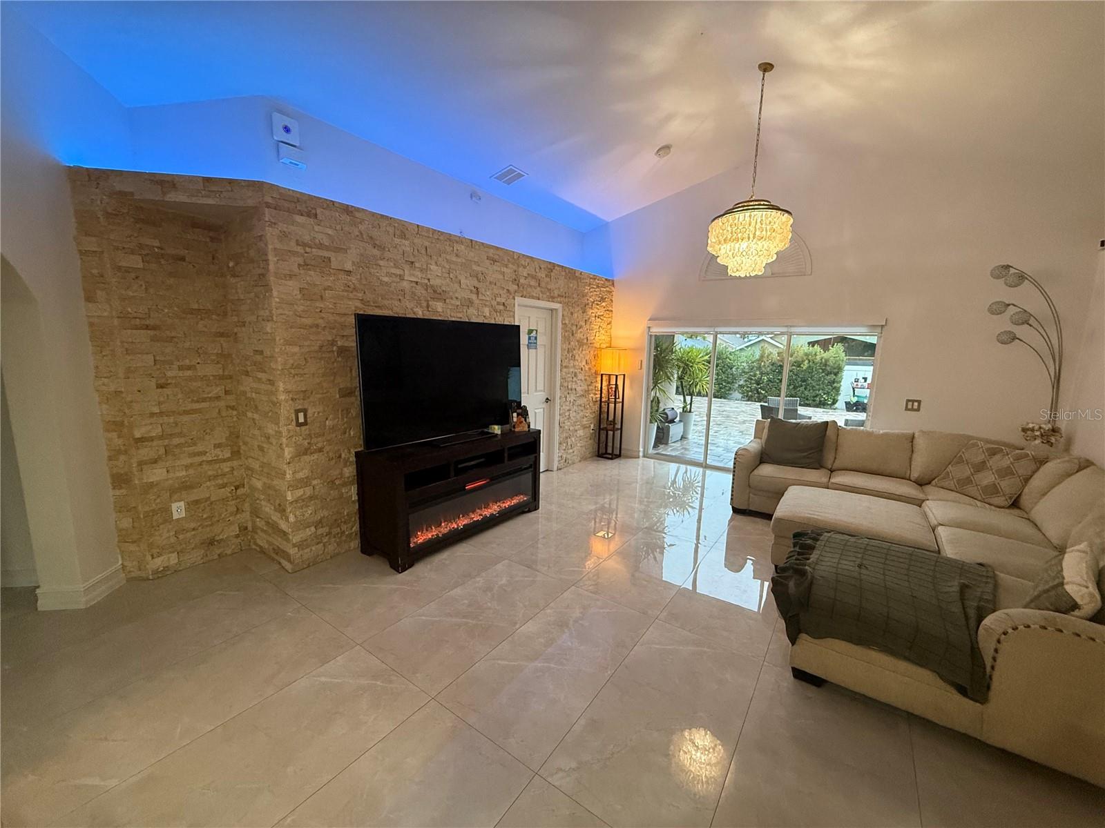 GREEN AT WEST HAVEN PH 01 - Residential Lease