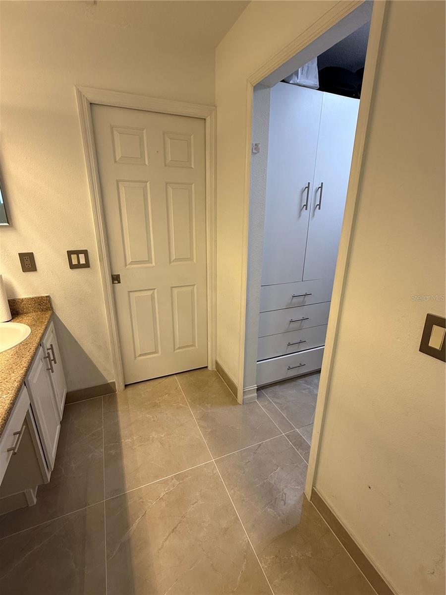 GREEN AT WEST HAVEN PH 01 - Residential Lease