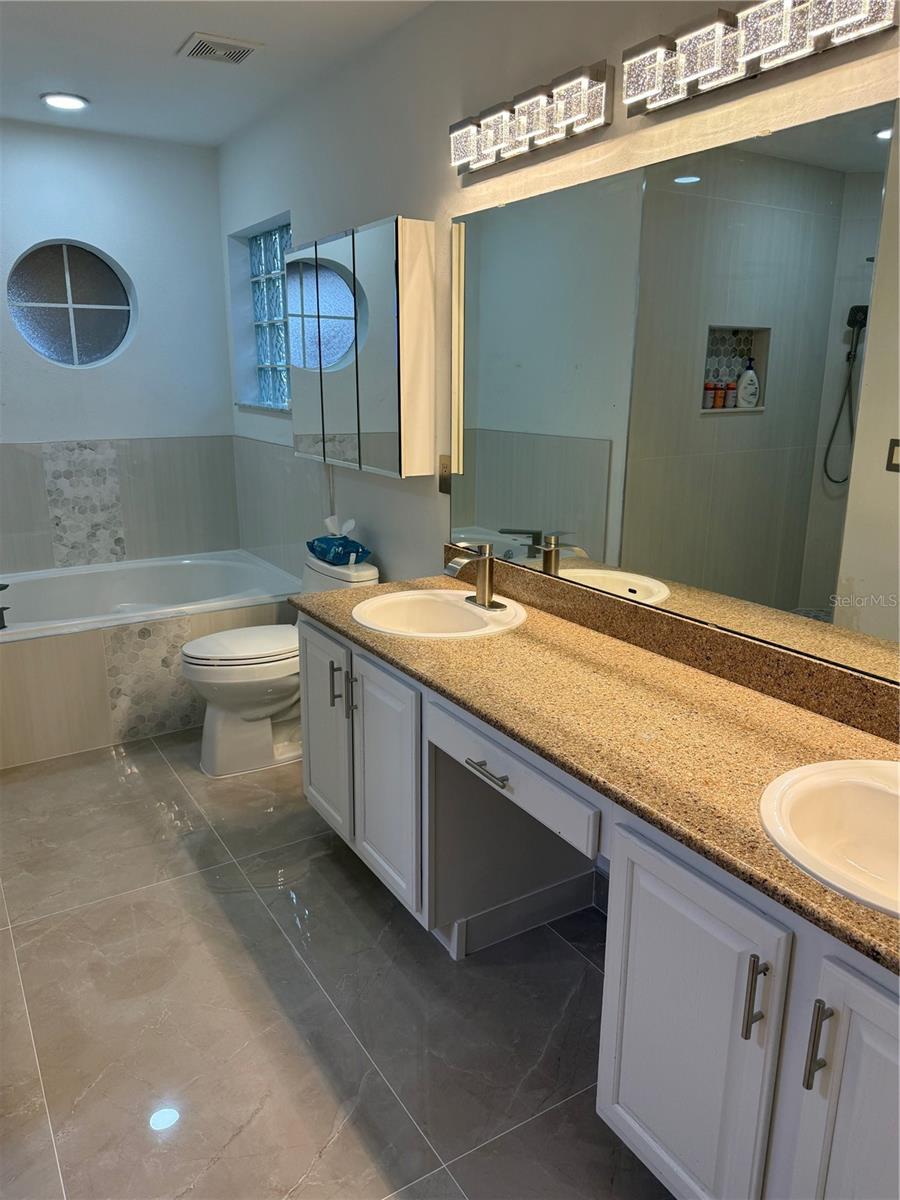 GREEN AT WEST HAVEN PH 01 - Residential Lease