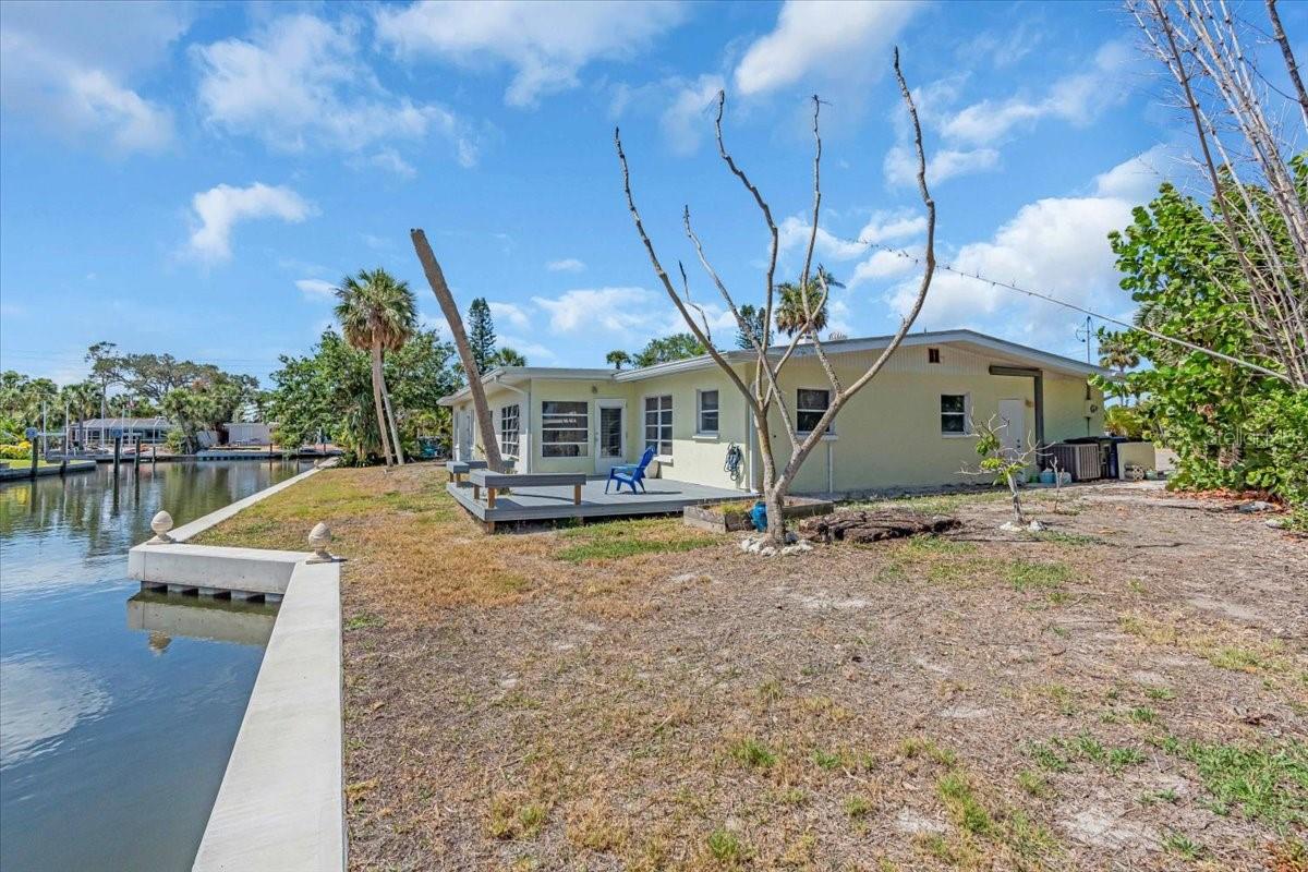 396 AVENIDA MADERA