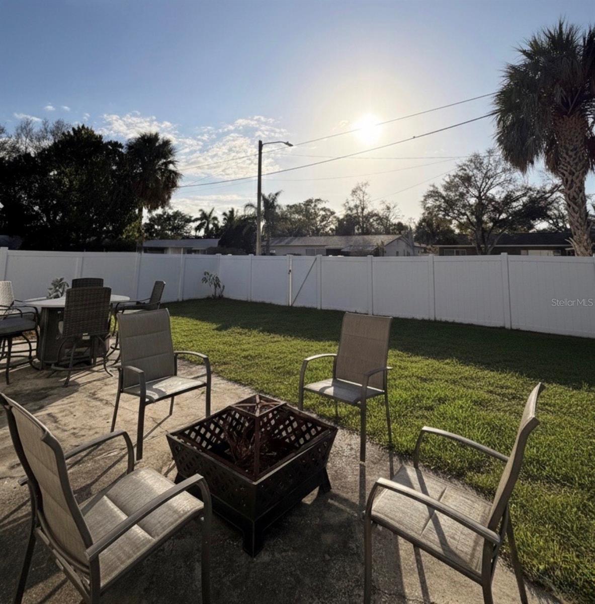 PHRANERS SUB R A - Residential Lease