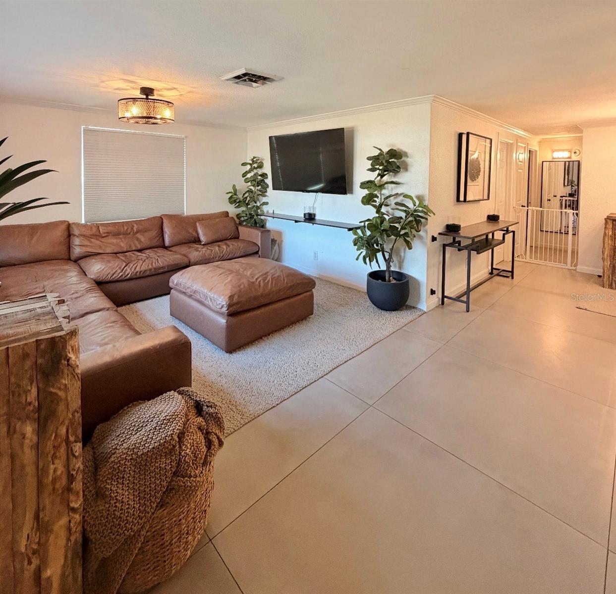 PHRANERS SUB R A - Residential Lease