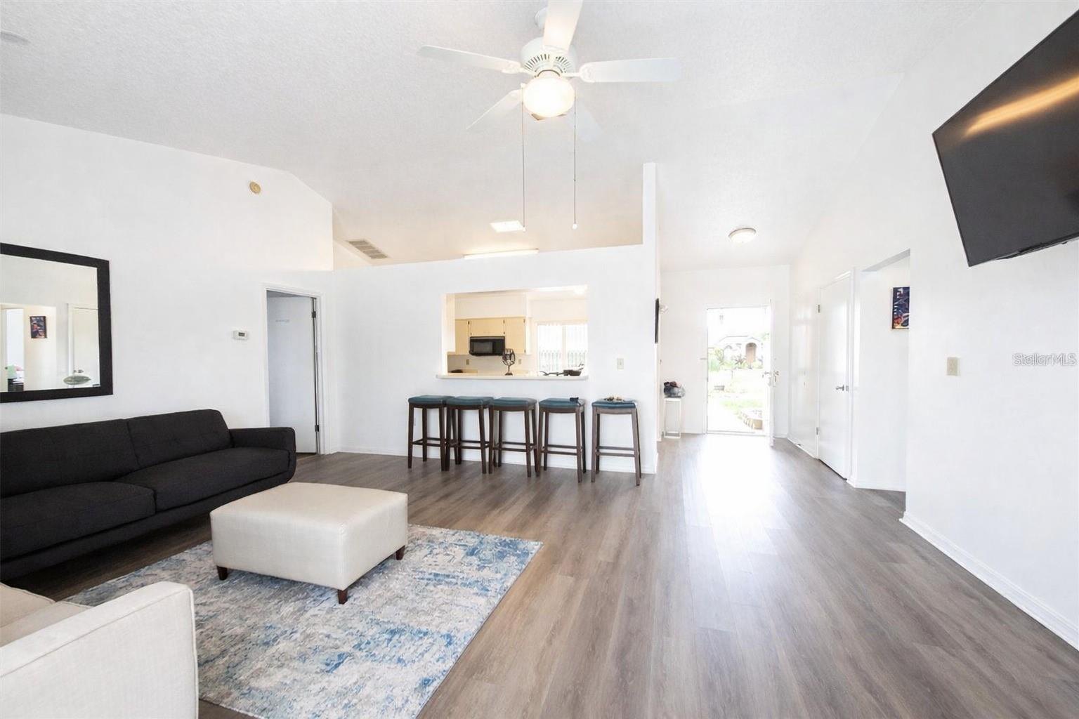 LOMA LINDA PH 03 - Residential Lease