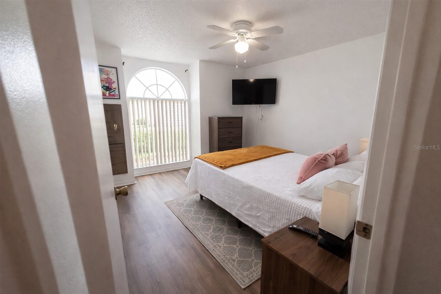 LOMA LINDA PH 03 - Residential Lease