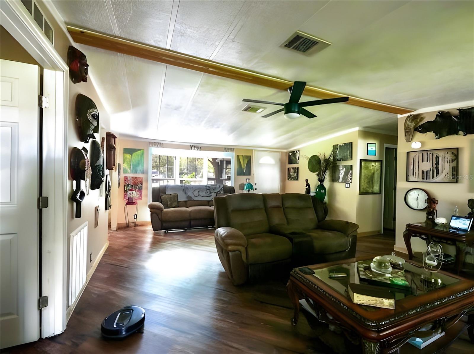 LAKESIDE ACRES MH SUB - Residential