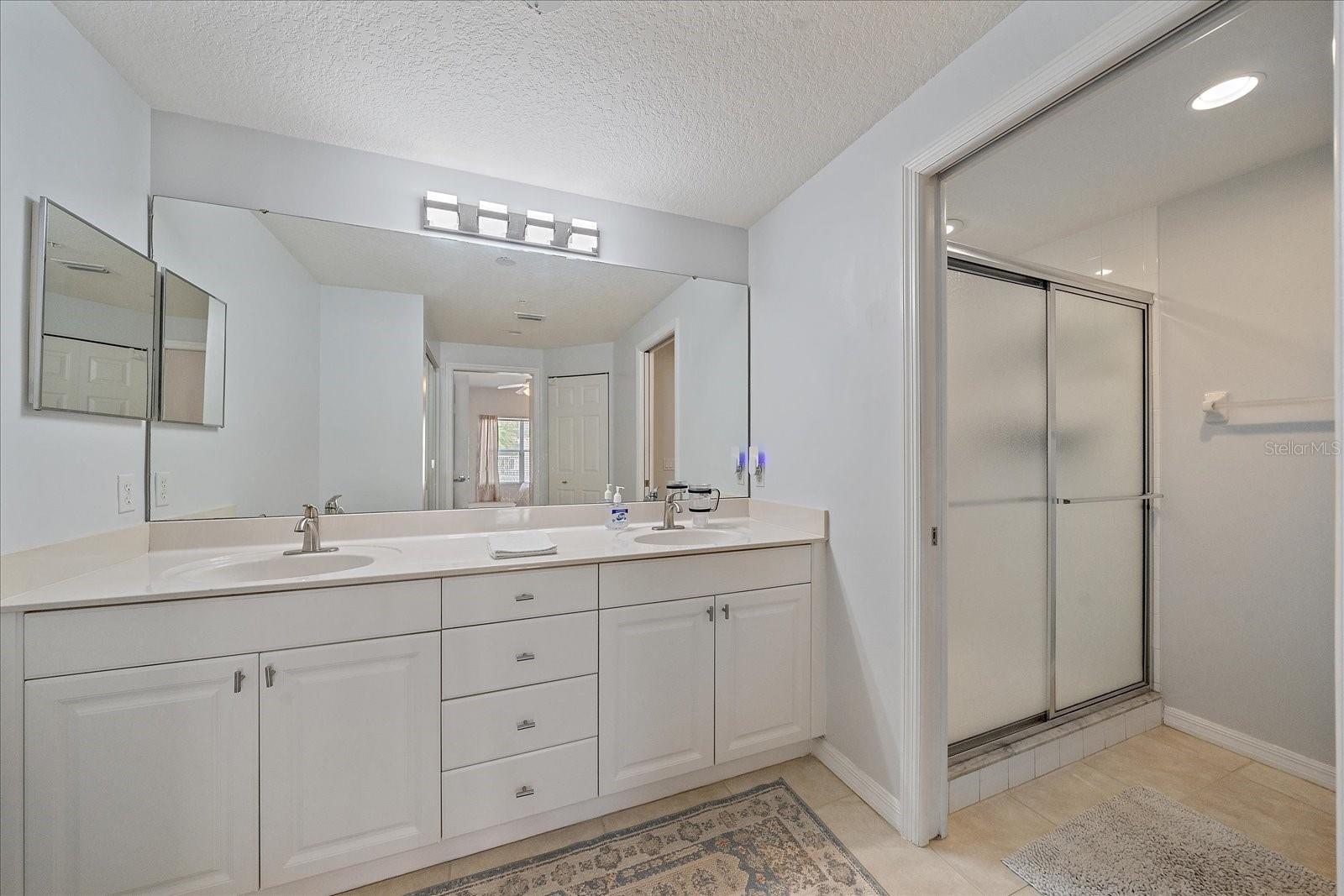 CEDAR HOLLOW AT TARA - Residential