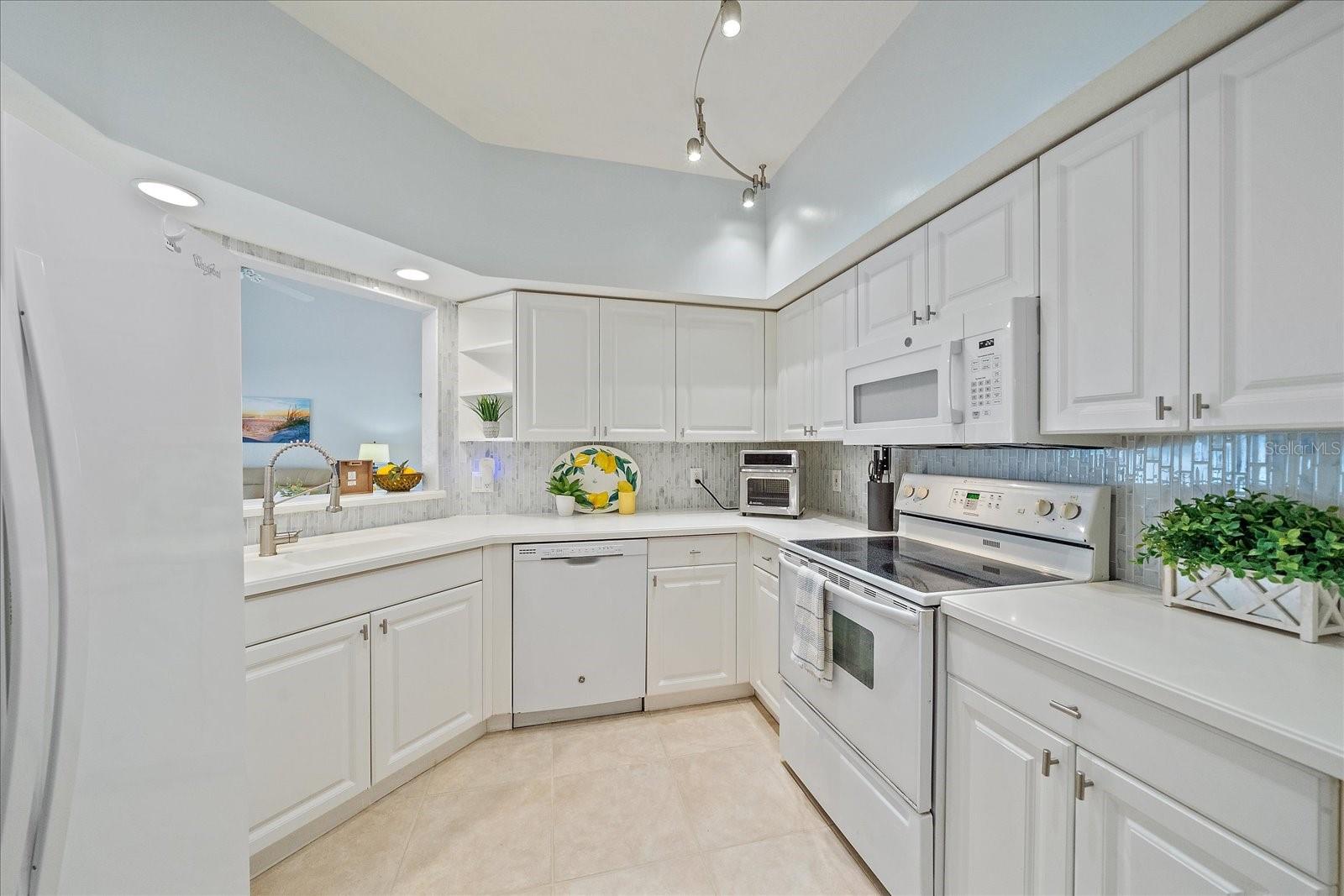 CEDAR HOLLOW AT TARA - Residential